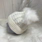 Casual babymuts creme dubbele pompom creme