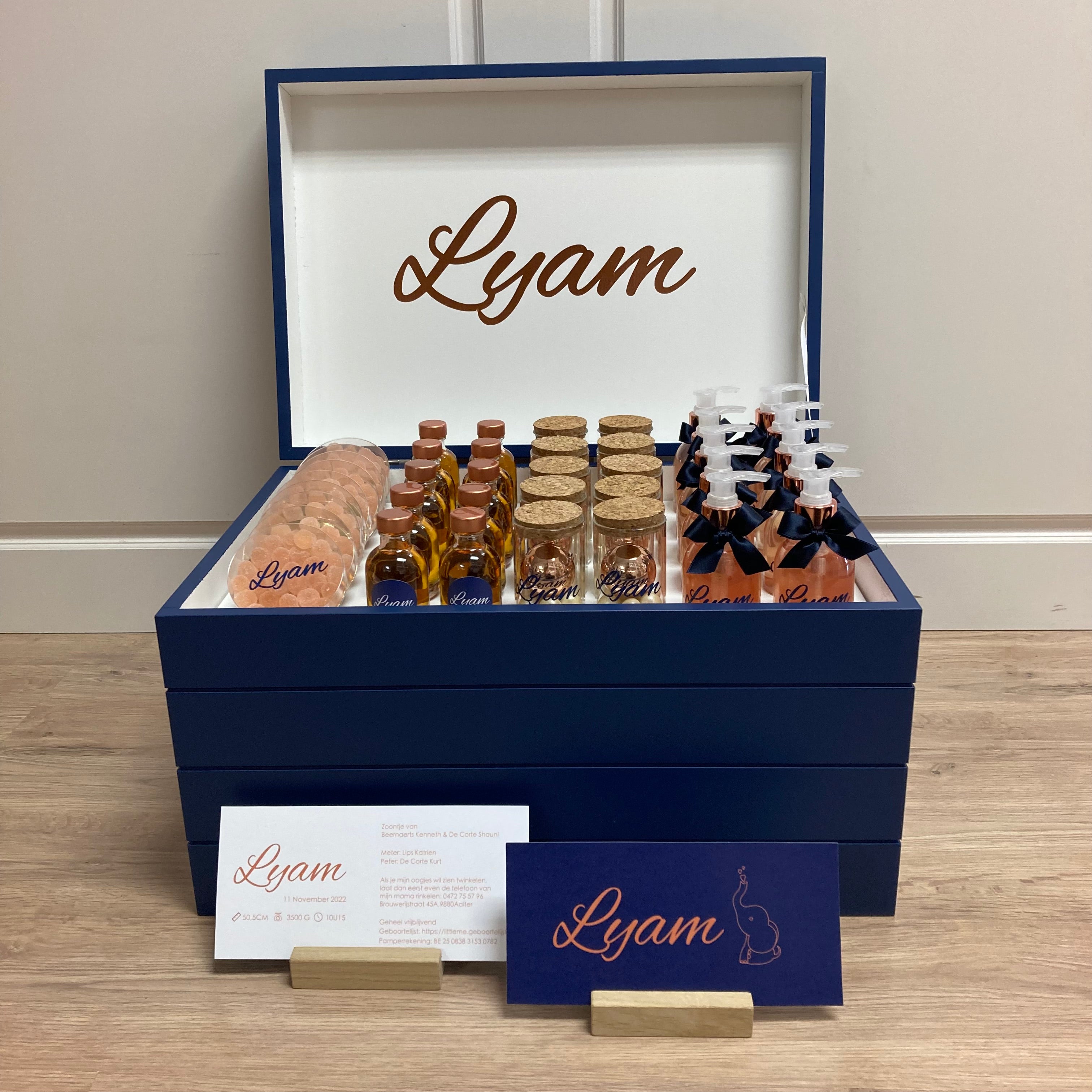 Doopsuiker- Speelkoffer met lijnen marine blauw