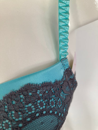 Push up satin lace 🚚
