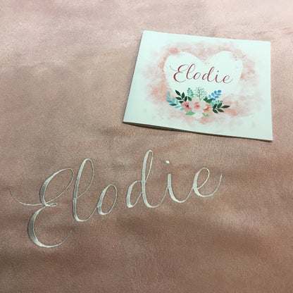 Borduring zelfde lettertype van geboortekaartje of foto