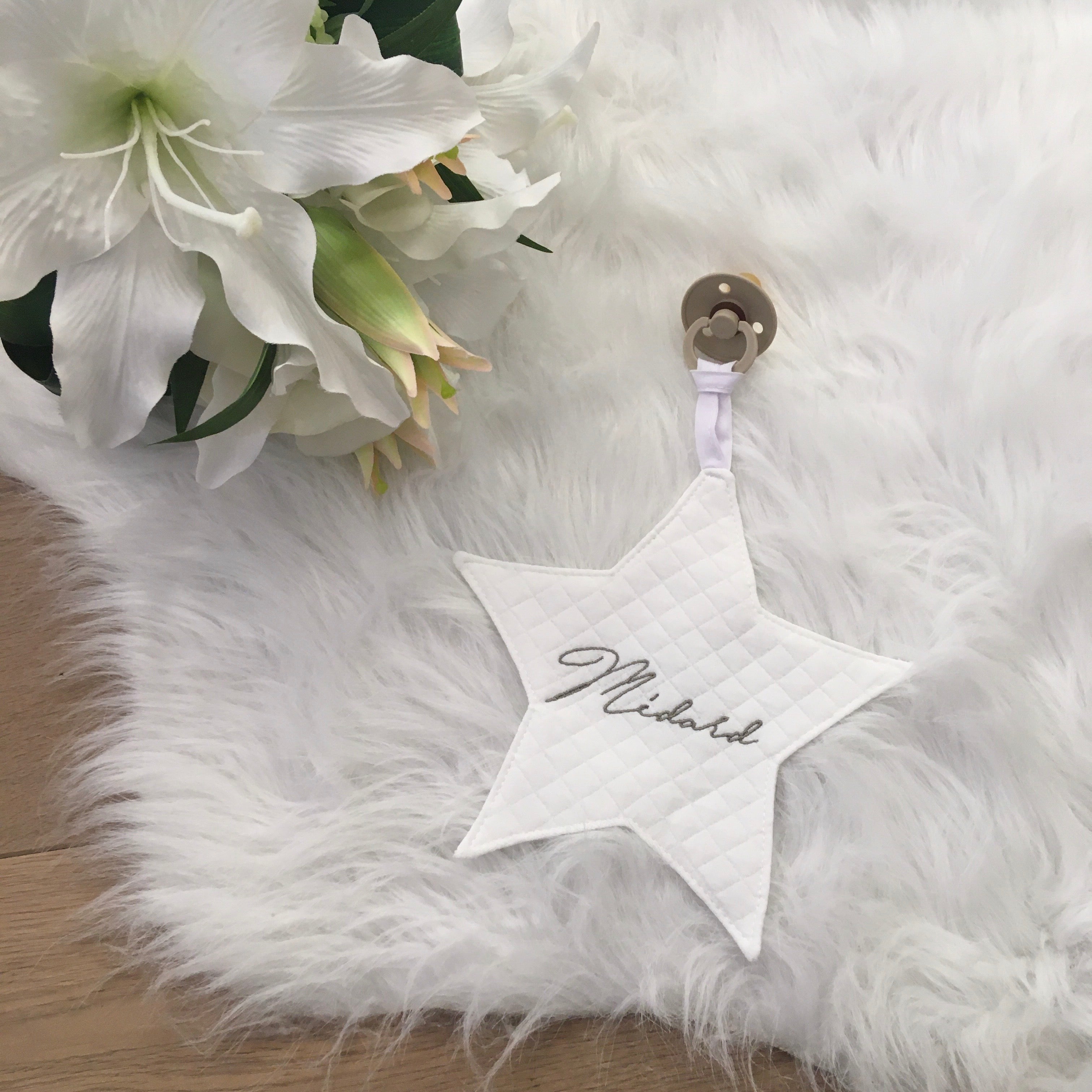 Speendoek ster sweet diamond ecru