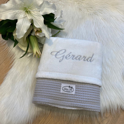 Warm Wafel Winterdekentje met naam | Gepersonaliseerde | Misty grey/ soft cloud