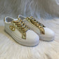 Sneaker golden eye