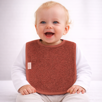 Slab met naam | Gepersonaliseerde baby slab katoen | Terracotta Rust