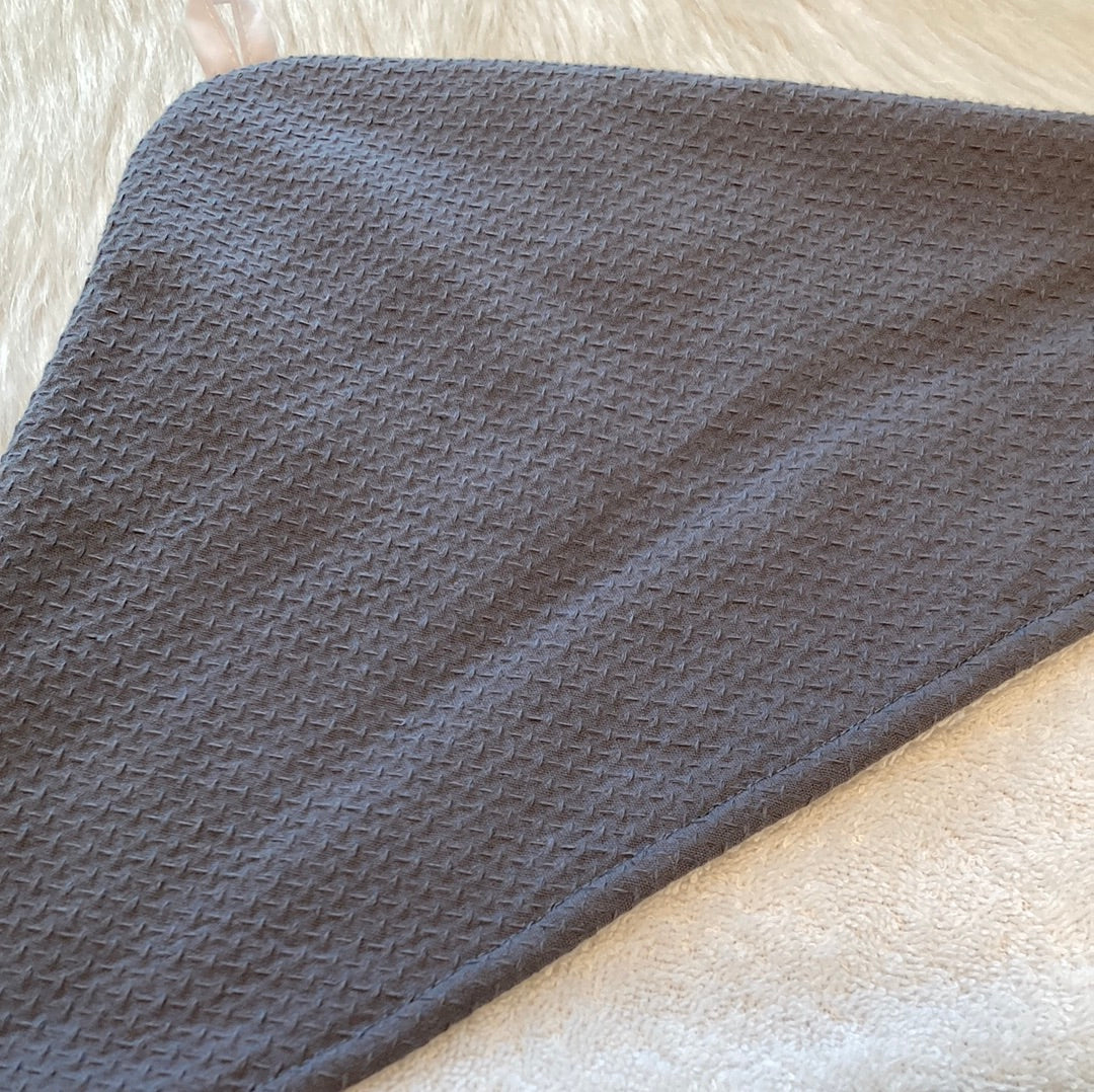 Babycape streepjes antraciet