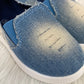 Sportief schoentje lichtblauwe jeans