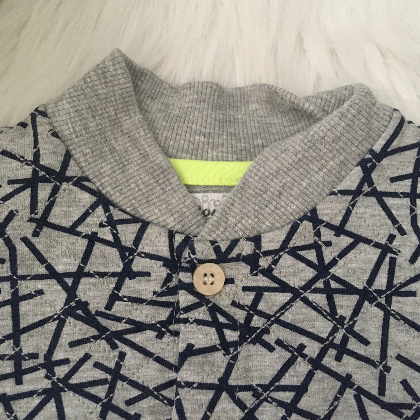 Cardigan light grey neon