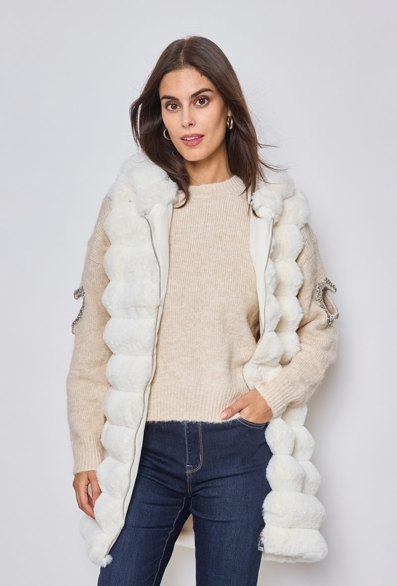 Sleeveless coat with sleeveless hood Ecru