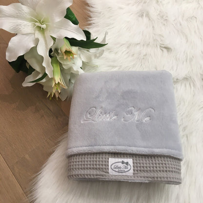 Warm Wafel Winterdekentje met naam | Gepersonaliseerde | Mist Grey