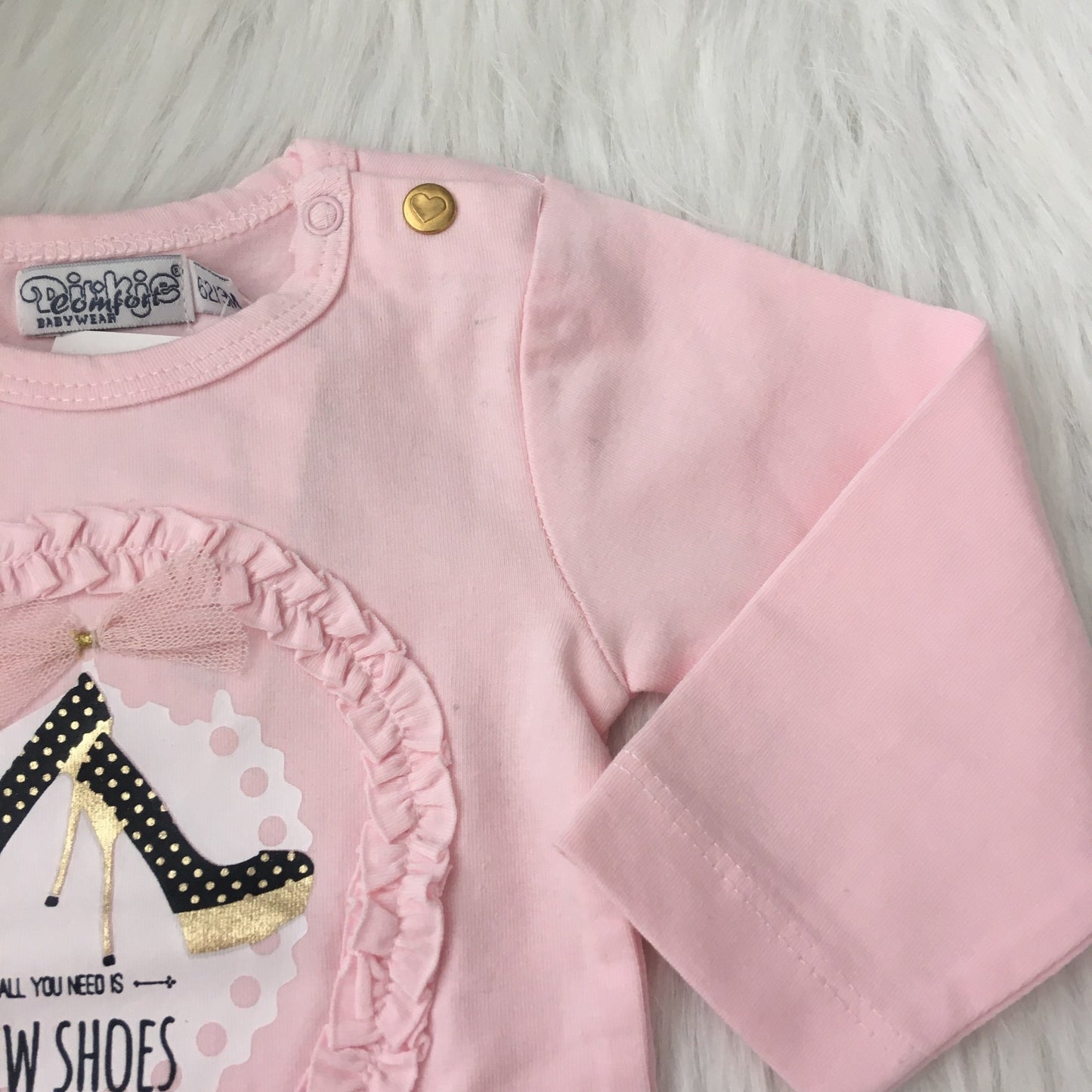 T-shirt Lovely Little lady all you need is new shoes roze